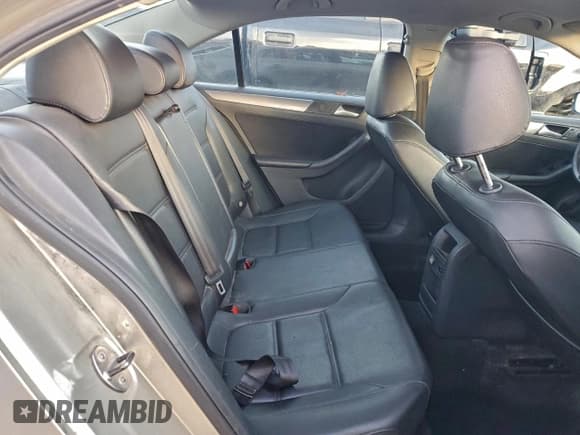 ✅ 2014 Volkswagen Jetta TDI • VIN: 3VWLL7AJ5EM244409 • Лот: 95619785. Опубликован ранее на Copart с пробегом 219 123 миль. Бесплатный доступ к архиву аукционных продаж из США и подробный отчёт об истории автомобиля на DreamBid. Изображение 10.