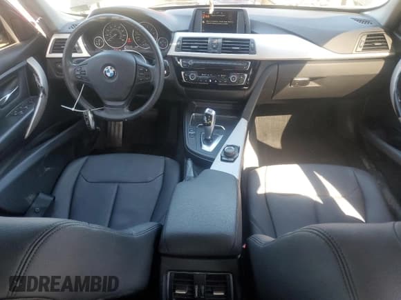 ✅ 2016 BMW 3 Series 320i xDrive • VIN: WBA8E5G52GNT40084 • Lot: 91319985. Listed on Copart with 109,587 mi. Free auction sales archive from the USA and detailed vehicle history report at DreamBid. Image 8.