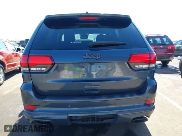 ✅ 2020 Jeep Grand Cherokee Limited X • VIN: 1C4RJFBT3LC361286 • Лот: 41350264. Опубликован ранее на IAAI с пробегом 44 923 миль. Бесплатный доступ к архиву аукционных продаж из США и подробный отчёт об истории автомобиля на DreamBid. Изображение 17.