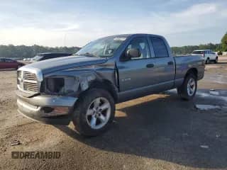 2008 Dodge 1500 SLT with VIN 1D7HA18N78J171815, listed as a Copart auction lot 66686175 with 323,421 mi miles and Salvage title. Bid and sale history available at DreamBid. Image 1.