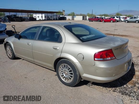 ✅ 2006 Chrysler Sebring • VIN: 1C3EL46XX6N146558 • Lot: 42433120. Wystawiony na IAAI z przebiegiem 123 781 mil. Bezpłatny archiwum sprzedaży aukcyjnych z USA i szczegółowy raport historii pojazdu na DreamBid. Zdjęcie 3.