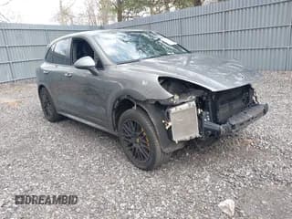 ✅ 2018 Porsche Cayenne GTS • VIN: WP1AD2A20JLA80032 • Лот: 42024925. Опубликован ранее на IAAI с пробегом 189 483 миль. Бесплатный доступ к архиву аукционных продаж из США и подробный отчёт об истории автомобиля на DreamBid. Изображение 1.