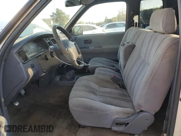 ✅ 1998 Toyota T100 SR5 • VIN: JT4TN14D8W0039509 • Lot: 83712444. Listed on Copart with 274,049 mi. Free auction sales archive from the USA and detailed vehicle history report at DreamBid. Image 7.