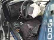 ✅ 2002 Dodge Dakota • VIN: 1B7GL12X12S669374 • Lot: 81964605. Wystawiony na Copart z przebiegiem 71 608 mil. Bezpłatny archiwum sprzedaży aukcyjnych z USA i szczegółowy raport historii pojazdu na DreamBid. Zdjęcie 8.