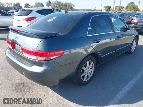 ✅ 2004 Honda Accord EX • VIN: 1HGCM665X4A042345 • Lot: 43514035. Listed on IAAI with 182,952 mi. Free auction sales archive from the USA and detailed vehicle history report at DreamBid. Image 4.