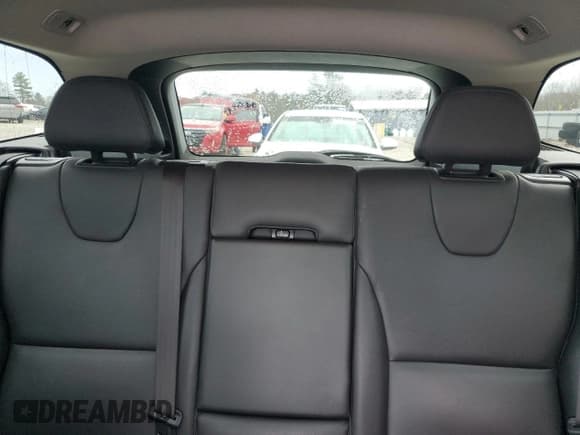 ✅ 2017 Volvo XC60 Inscription • VIN: YV440MRUXH2012801 • Лот: 90123485. Опубликован ранее на Copart с пробегом 104 773 миль. Бесплатный доступ к архиву аукционных продаж из США и подробный отчёт об истории автомобиля на DreamBid. Изображение 10.