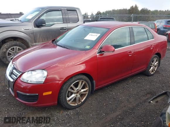 ✅ 2006 Volkswagen Jetta 2.5L • VIN: 3VWRF71K46M677733 • Лот: 43864226. Опубликован ранее на IAAI с пробегом 95 983 миль. Бесплатный доступ к архиву аукционных продаж из США и подробный отчёт об истории автомобиля на DreamBid. Изображение 2.