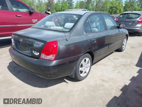 ✅ 2005 Hyundai Elantra GLS • VIN: KMHDN46D95U979016 • Lot: 42102243. Wystawiony na IAAI z przebiegiem 137 190 mil. Bezpłatny archiwum sprzedaży aukcyjnych z USA i szczegółowy raport historii pojazdu na DreamBid. Zdjęcie 4.