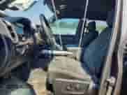 2020 Ram 1500 Lone Star z VIN 1C6SRFFT4LN387475, wystawiony jako Copart lot #81035205 z przebiegiem 77 321 mil mil oraz Szkoda całkowita • Salvage title. Historia ofert i sprzedaży dostępna na DreamBid. Obrazek 7.