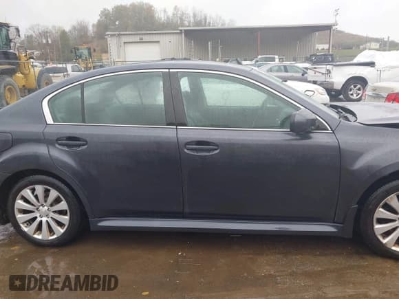 ✅ 2011 Subaru Legacy Limited Power Moon • VIN: 4S3BMBK63B3219420 • Lot: 43589938. Listed on IAAI with 187,083 mi. Free auction sales archive from the USA and detailed vehicle history report at DreamBid. Image 14.