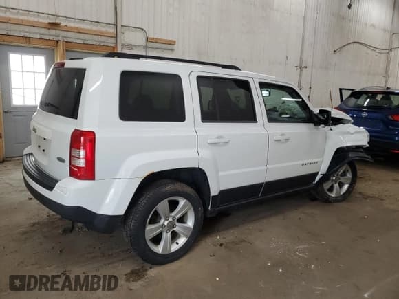 ✅ 2015 Jeep Patriot Latitude • VIN: 1C4NJRFB5FD376484 • Lot: 55419975. Listed on Copart with 63,964 mi. Free auction sales archive from the USA and detailed vehicle history report at DreamBid. Image 3.