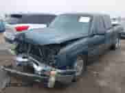 2007 Chevrolet Silverado 1500 LT1 z VIN 1GCEC19V67Z104435, wystawiony jako IAAI lot #43463939 z przebiegiem 203 245 mil mil oraz . Historia ofert i sprzedaży dostępna na DreamBid. Obrazek 20.