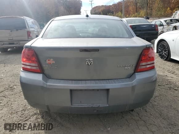 ✅ 2009 Dodge Avenger SE • VIN: 1B3LC46B89N535048 • Lot: 78823584. Wystawiony na Copart z przebiegiem 251 827 mil. Bezpłatny archiwum sprzedaży aukcyjnych z USA i szczegółowy raport historii pojazdu na DreamBid. Zdjęcie 6.