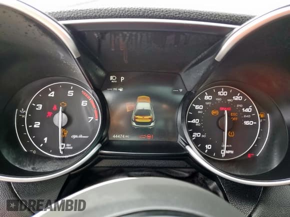 ✅ 2020 Alfa Romeo Giulia Ti Sport • VIN: ZARFAMBNXL7625000 • Lot: 60877995. Wystawiony na Copart z przebiegiem 44 474 mil. Bezpłatny archiwum sprzedaży aukcyjnych z USA i szczegółowy raport historii pojazdu na DreamBid. Zdjęcie 9.