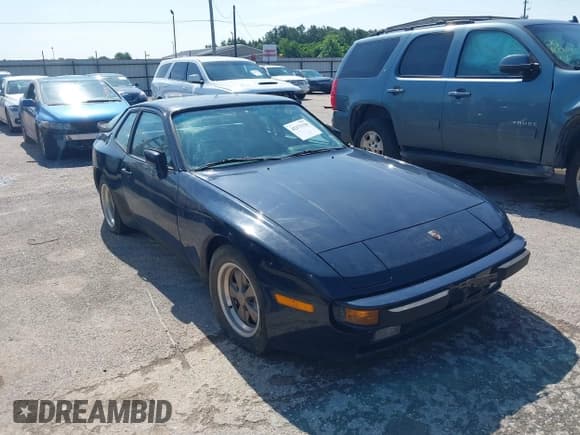 ✅ 1984 Porsche 944 • VIN: WP0AA0949EN457844 • Lot: 42171136. Listed on IAAI with 60,211 mi. Free auction sales archive from the USA and detailed vehicle history report at DreamBid. Image 1.