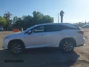 ✅ 2018 Lexus RX 350L Premium • VIN: JTJGZKCA8J2002912 • Lot: 43534533. Wystawiony na IAAI z przebiegiem 99 481 mil. Bezpłatny archiwum sprzedaży aukcyjnych z USA i szczegółowy raport historii pojazdu na DreamBid. Zdjęcie 14.