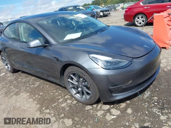 ✅ 2022 Tesla Model 3 Long Range • VIN: 5YJ3E1EB7NF246566 • Лот: 43304685. Опубликован ранее на IAAI с пробегом 64 140 миль. Бесплатный доступ к архиву аукционных продаж из США и подробный отчёт об истории автомобиля на DreamBid. Изображение 1.