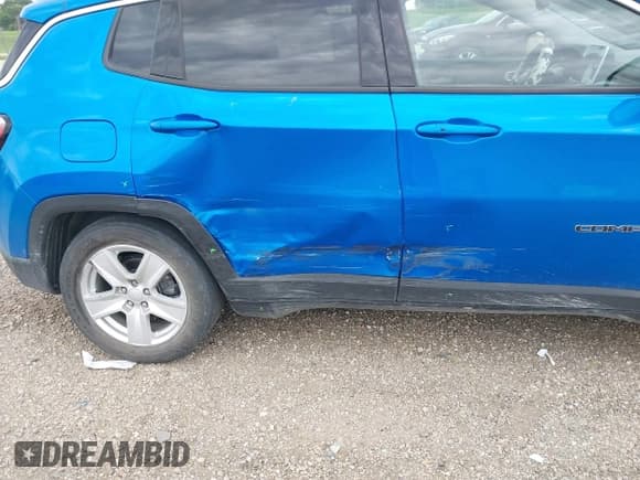 ✅ 2022 Jeep Compass Latitude • VIN: 3C4NJCBB4NT112832 • Lot: 42552865. Listed on IAAI with 66,967 mi. Free auction sales archive from the USA and detailed vehicle history report at DreamBid. Image 17.