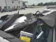 2021 Chevrolet Silverado 3500HD LT z VIN 1GC4YTEYXMF208982, wystawiony jako Copart lot #58151165 z przebiegiem 114 274 mil mil oraz Szkoda całkowita • Salvage title. Historia ofert i sprzedaży dostępna na DreamBid. Obrazek 12.