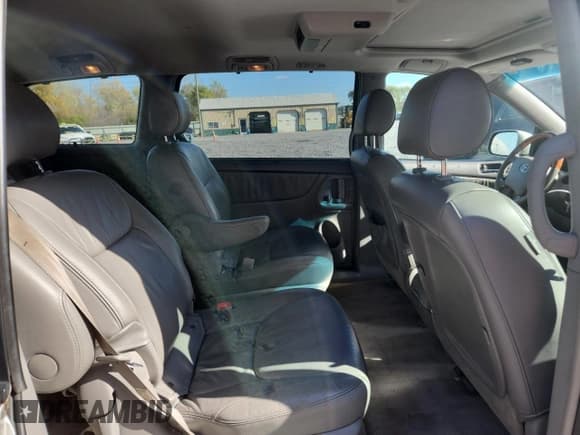 ✅ 2006 Toyota Sienna XLE Limited • VIN: 5TDZA22C66S496421 • Lot: 91102575. Listed on Copart with 252,097 mi. Free auction sales archive from the USA and detailed vehicle history report at DreamBid. Image 11.