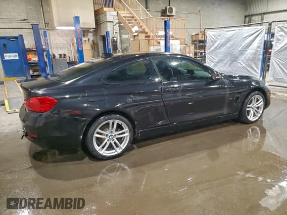 ✅ 2017 BMW 4 Series 430i xDrive • VIN: WBA4R9C30HK878722 • Lot: 95476075. Wystawiony na Copart z przebiegiem 120 939 mil. Bezpłatny archiwum sprzedaży aukcyjnych z USA i szczegółowy raport historii pojazdu na DreamBid. Zdjęcie 3.