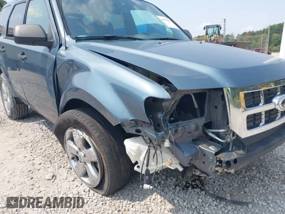 ✅ 2012 Ford Escape XLT • VIN: 1FMCU9DG9CKB29114 • Lot: 43155601. Wystawiony na IAAI z przebiegiem 192 325 mil. Bezpłatny archiwum sprzedaży aukcyjnych z USA i szczegółowy raport historii pojazdu na DreamBid. Zdjęcie 6.