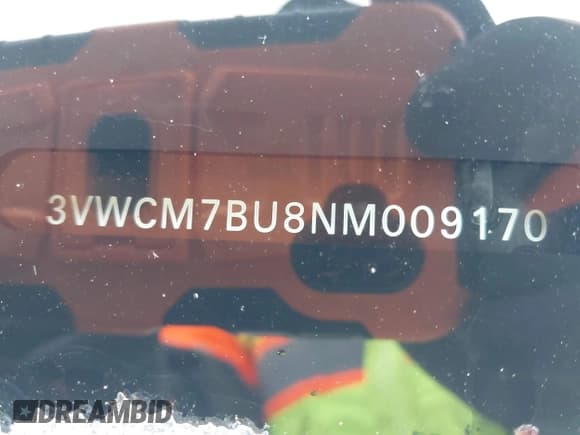 ✅ 2022 Volkswagen Jetta S • VIN: 3VWCM7BU8NM009170 • Lot: 41674485. Wystawiony na IAAI z przebiegiem 33 537 mil. Bezpłatny archiwum sprzedaży aukcyjnych z USA i szczegółowy raport historii pojazdu na DreamBid. Zdjęcie 9.