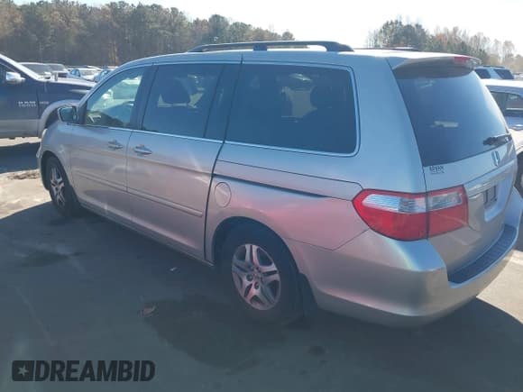✅ 2005 Honda Odyssey EX-L • VIN: 5FNRL38655B036820 • Lot: 43633450. Listed on IAAI with 207,568 mi. Free auction sales archive from the USA and detailed vehicle history report at DreamBid. Image 3.