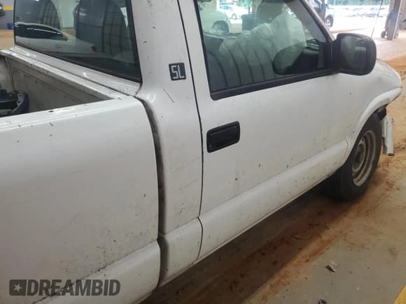 ✅ 2001 GMC Sonoma SLS • VIN: 1GTCS14W918212362 • Лот: 68886815. Опубликован ранее на Copart с пробегом 248 715 миль. Бесплатный доступ к архиву аукционных продаж из США и подробный отчёт об истории автомобиля на DreamBid. Изображение 10.