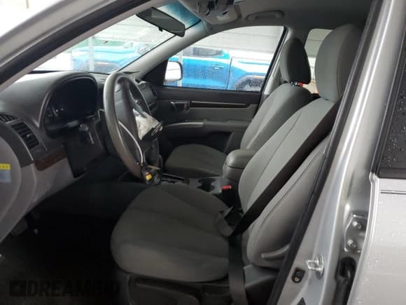 ✅ 2010 Hyundai Santa Fe GLS • VIN: 5NMSG3AB3AH399882 • Lot: 73308504. Listed on Copart with 87,159 mi. Free auction sales archive from the USA and detailed vehicle history report at DreamBid. Image 7.