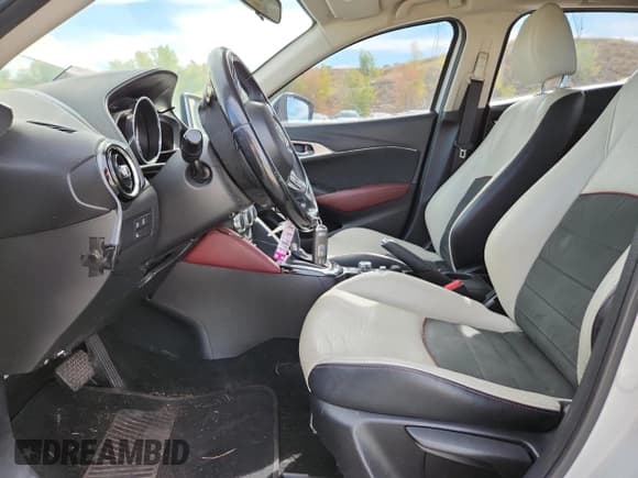 ✅ 2016 Mazda CX-3 Grand Touring • VIN: JM1DKBD78G0115518 • Lot: 84453565. Listed on Copart with 110,084 mi. Free auction sales archive from the USA and detailed vehicle history report at DreamBid. Image 7.