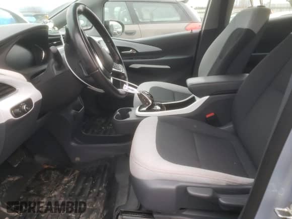 2018 Chevrolet Bolt EV LT z VIN 1G1FW6S09J4120195, wystawiony jako Copart lot #40222154 z przebiegiem 86 735 mil mil oraz . Historia ofert i sprzedaży dostępna na DreamBid. Obrazek 7.