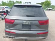 ✅ 2019 Audi Q7 Prestige • VIN: WA1VAAF78KD025828 • Lot: 42409369. Wystawiony na IAAI z przebiegiem 92 834 mil. Bezpłatny archiwum sprzedaży aukcyjnych z USA i szczegółowy raport historii pojazdu na DreamBid. Zdjęcie 17.