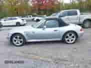 1998 BMW 3 Series Z3 1.9 with VIN 4USCH7332WLD16671, listed as a IAAI auction lot 43366446 with 120,364 mi miles and . Bid and sale history available at DreamBid. Image 14.