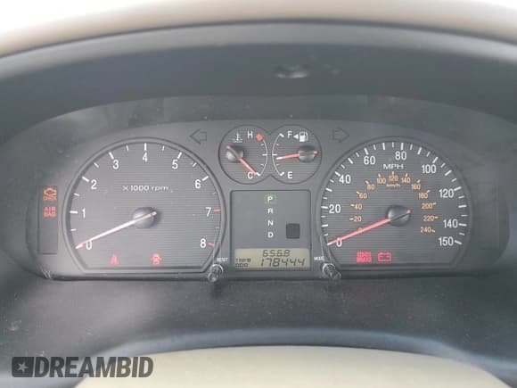 ✅ 2004 Hyundai Sonata GLS • VIN: KMHWF35H64A062149 • Lot: 51900365. Listed on Copart with 178,444 mi. Free auction sales archive from the USA and detailed vehicle history report at DreamBid. Image 9.