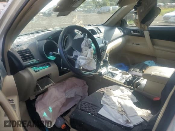 ✅ 2012 Toyota Highlander • VIN: 5TDZA3EH6CS028410 • Лот: 81964595. Опубликован ранее на Copart с пробегом Не указан. Бесплатный доступ к архиву аукционных продаж из США и подробный отчёт об истории автомобиля на DreamBid. Изображение 8.