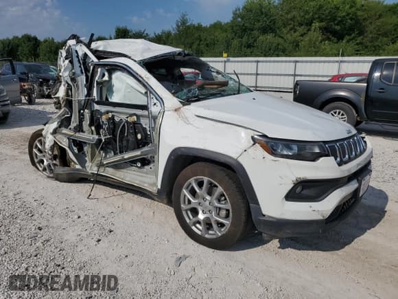 ✅ 2022 Jeep Compass Latitude Lux • VIN: 3C4NJDFB3NT208984 • Лот: 68184915. Опубликован ранее на Copart с пробегом Не указан. Бесплатный доступ к архиву аукционных продаж из США и подробный отчёт об истории автомобиля на DreamBid. Изображение 4.