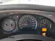 2003 Chevrolet Impala LS z VIN 2G1WH52K039303880, wystawiony jako Copart lot #63962824 z przebiegiem 71 133 mil mil oraz Czysty tytuł • Clean title. Historia ofert i sprzedaży dostępna na DreamBid. Obrazek 9.