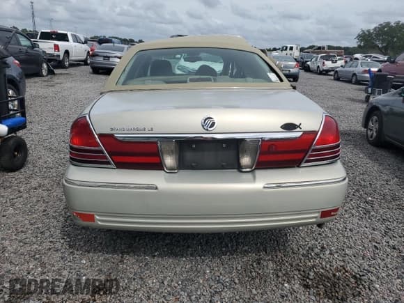✅ 2004 Mercury Grand Marquis LS Premium • VIN: 2MEFM75W34X681412 • Lot: 69825083. Listed on Copart with 88,003 mi. Free auction sales archive from the USA and detailed vehicle history report at DreamBid. Image 6.