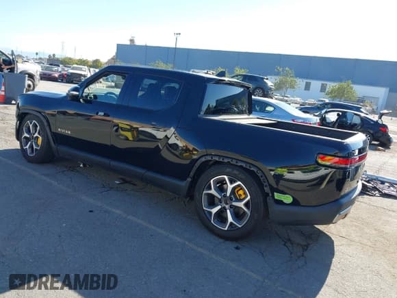 ✅ 2022 Rivian R1T Adventure • VIN: 7FCTGAAA8NN006610 • Лот: 43353765. Опубликован ранее на IAAI с пробегом Не указан. Бесплатный доступ к архиву аукционных продаж из США и подробный отчёт об истории автомобиля на DreamBid. Изображение 3.