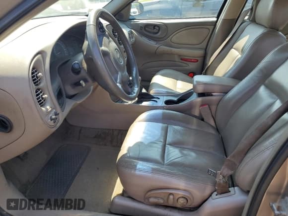 ✅ 2004 Pontiac Bonneville SE • VIN: 1G2HX52K34U209438 • Lot: 67672405. Wystawiony na Copart z przebiegiem Nie podano. Bezpłatny archiwum sprzedaży aukcyjnych z USA i szczegółowy raport historii pojazdu na DreamBid. Zdjęcie 7.