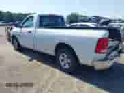 2016 Ram 1500 Tradesman z VIN 3C6JR6DT6GG255959, wystawiony jako IAAI lot #42646756 z przebiegiem 206 852 mil mil oraz . Historia ofert i sprzedaży dostępna na DreamBid. Obrazek 3.