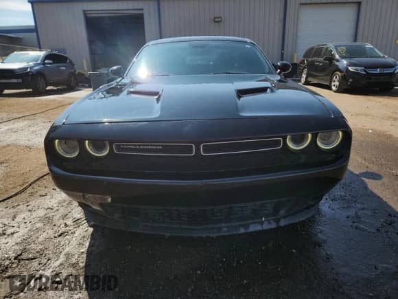 2018 Dodge Challenger SXT Plus z VIN 2C3CDZAG4JH205064, wystawiony jako Copart lot #85894005 z przebiegiem 54 476 mil mil oraz Szkoda całkowita • Salvage title. Historia ofert i sprzedaży dostępna na DreamBid. Obrazek 5.