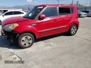 ✅ 2013 Kia Soul • VIN: KNDJT2A57D7579373 • Lot: 82697335. Wystawiony na Copart z przebiegiem 277 126 mil. Bezpłatny archiwum sprzedaży aukcyjnych z USA i szczegółowy raport historii pojazdu na DreamBid. Zdjęcie 14.