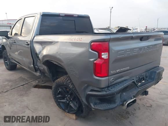 ✅ 2019 Chevrolet Silverado 1500 LT Trail Boss • VIN: 3GCPYFED8KG241132 • Лот: 42441860. Опубликован ранее на IAAI с пробегом 107 023 миль. Бесплатный доступ к архиву аукционных продаж из США и подробный отчёт об истории автомобиля на DreamBid. Изображение 3.