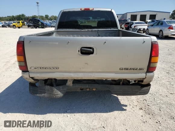 ✅ 2000 Chevrolet Silverado 1500 LT • VIN: 2GCEC19T0Y1101653 • Лот: 81598455. Опубликован ранее на Copart с пробегом 382 079 миль. Бесплатный доступ к архиву аукционных продаж из США и подробный отчёт об истории автомобиля на DreamBid. Изображение 6.