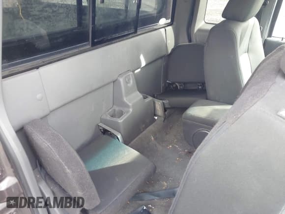 ✅ 2011 Ford Ranger XLT • VIN: 1FTLR4FE8BPA81160 • Лот: 43694861. Опубликован ранее на IAAI с пробегом 60 526 миль. Бесплатный доступ к архиву аукционных продаж из США и подробный отчёт об истории автомобиля на DreamBid. Изображение 8.