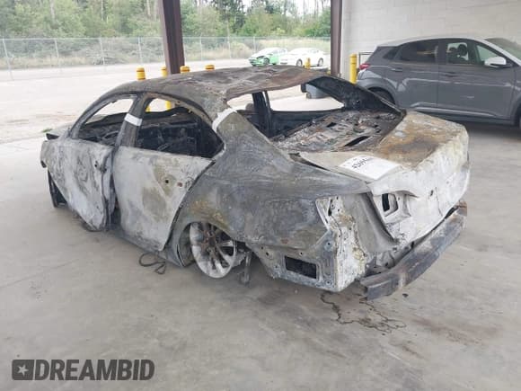 ✅ 2011 Volkswagen Jetta SE • VIN: 3VWDZ7AJ9BM396790 • Lot: 42695603. Listed on IAAI with Not provided. Free auction sales archive from the USA and detailed vehicle history report at DreamBid. Image 3.