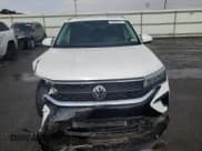 ✅ 2022 Volkswagen Taos SE • VIN: 3VVLX7B2XNM012789 • Лот: 63559615. Опубликован ранее на Copart с пробегом 57 682 миль. Бесплатный доступ к архиву аукционных продаж из США и подробный отчёт об истории автомобиля на DreamBid. Изображение 5.