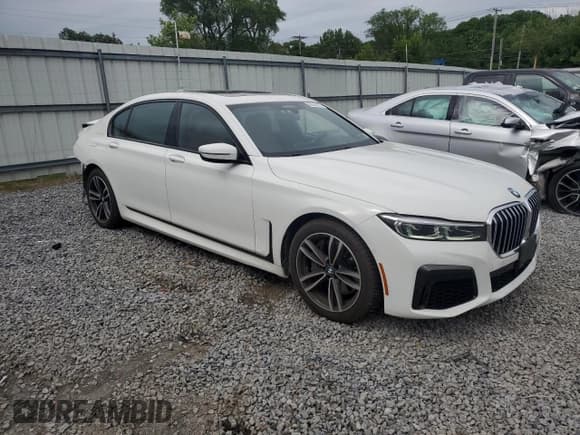 ✅ 2021 BMW 7 Series 750i xDrive • VIN: WBA7U2C04MCF73546 • Lot: 62587275. Listed on Copart with 34,396 mi. Free auction sales archive from the USA and detailed vehicle history report at DreamBid. Image 4.